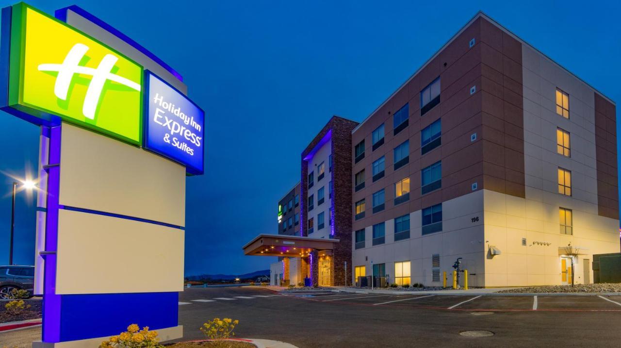 Holiday Inn Express & Suites - Harrisonburg University Area By Ihg Exterior photo
